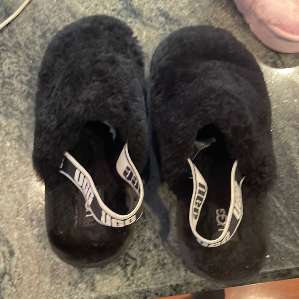 Ugg girls black 13 slippers